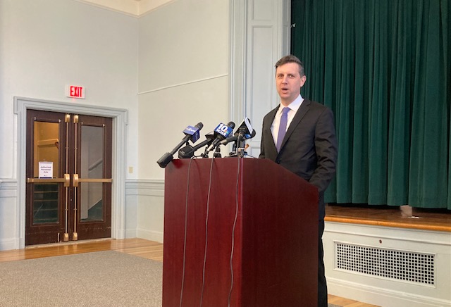 Magaziner announcing his run in January