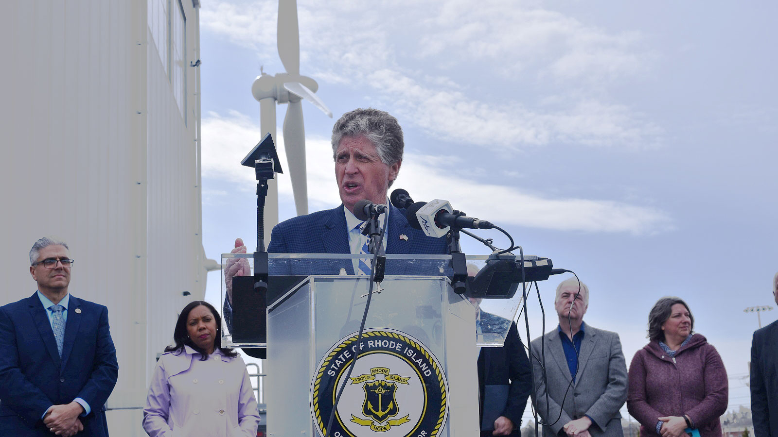 Gov. Dan McKee announced a new bill that would more than double the amount of energy the state's utilities purchase from offshore wind farms.