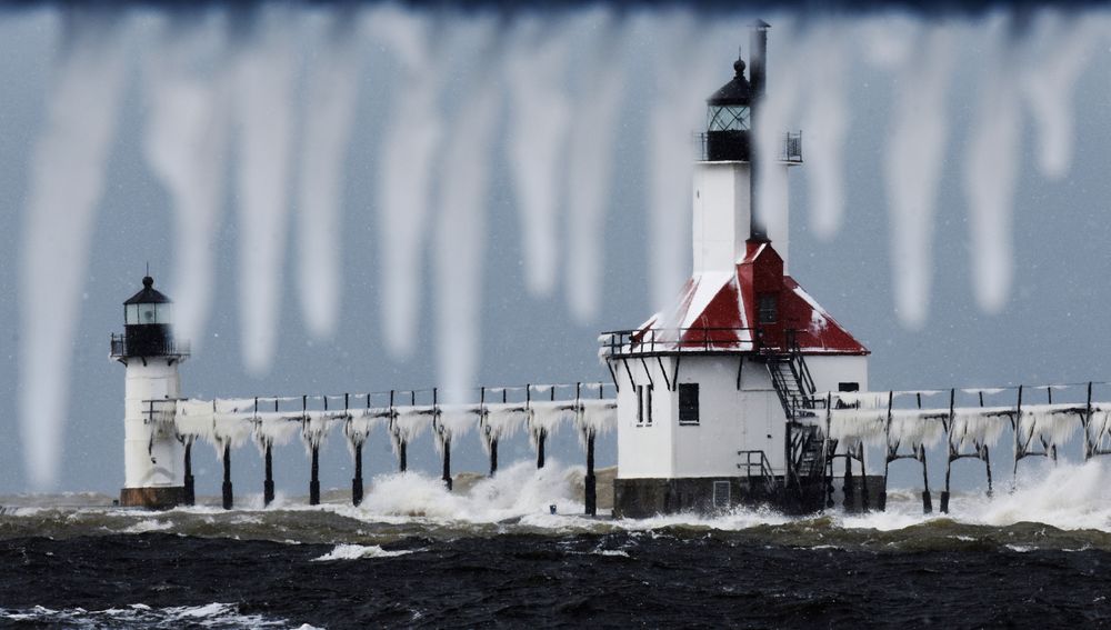 Snow and ice accumulates on the St. Joseph Lighthouses, Tuesday, Nov. 12, 2019, as a fall snow storm moves through St. Joseph, Mich. (Don Campbell/The Herald-Palladium via AP) Snow and ice accumulates on the St. Joseph Lighthouses, Tuesday, Nov. 12, 2019, as a fall snow storm moves through St. Joseph, Mich. (Don Campbell/The Herald-Palladium via AP)