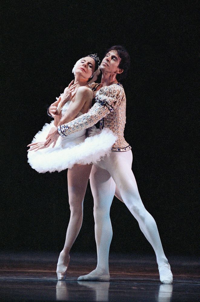 FILE - In this Jan. 14, 1990 file photo, ballet stars Alicia Alonso, 72, left, and Orlando Salgado perform FILE - In this Jan. 14, 1990 file photo, ballet stars Alicia Alonso, 72, left, and Orlando Salgado perform