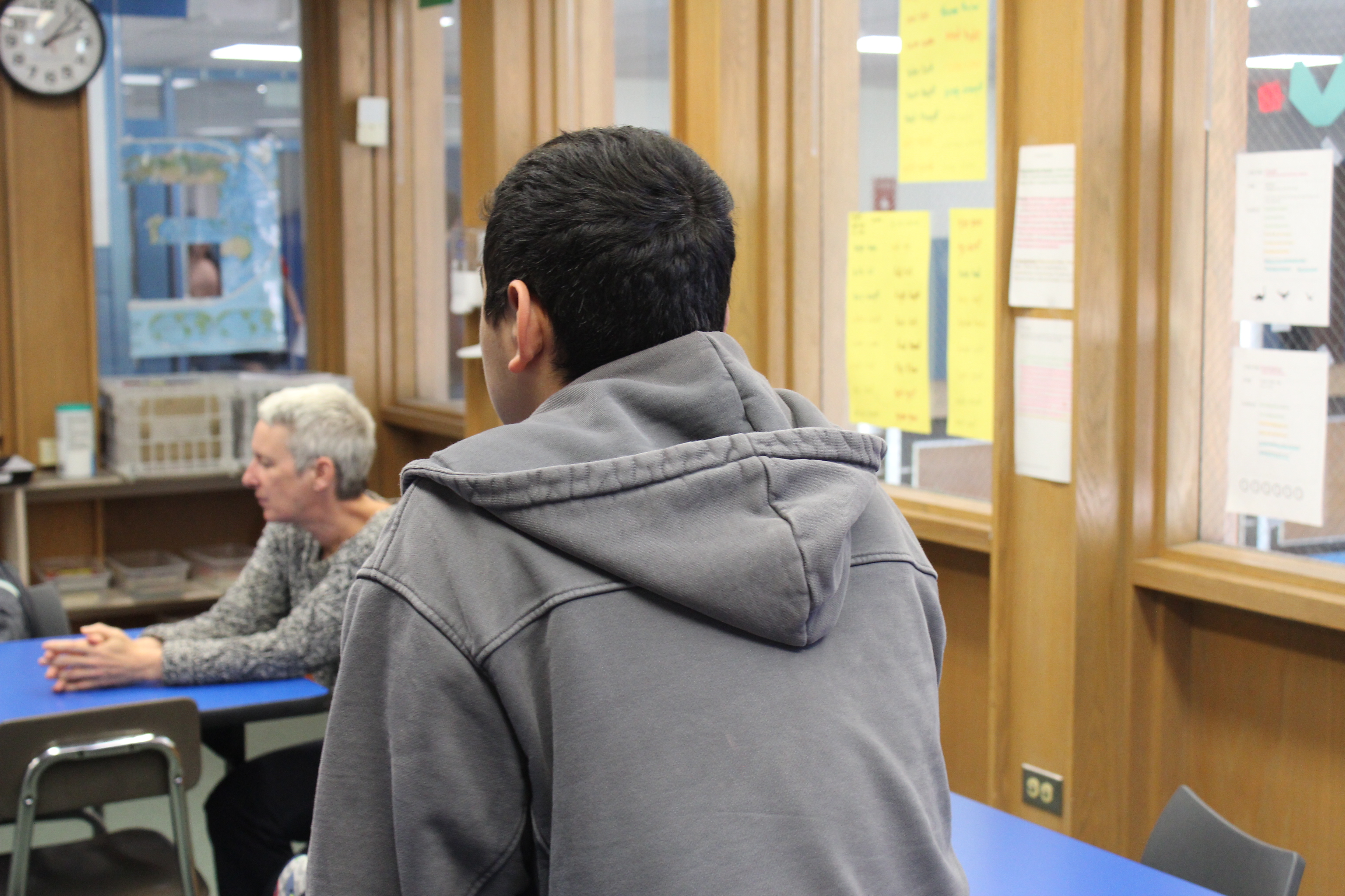Aproximadamente el 11% de todos los estudiantes de las escuelas públicas de Rhode Island están clasificados como estudiantes multilingües. Estos estudiantes han estado entre los más afectados por las interrupciones de la pandemia.