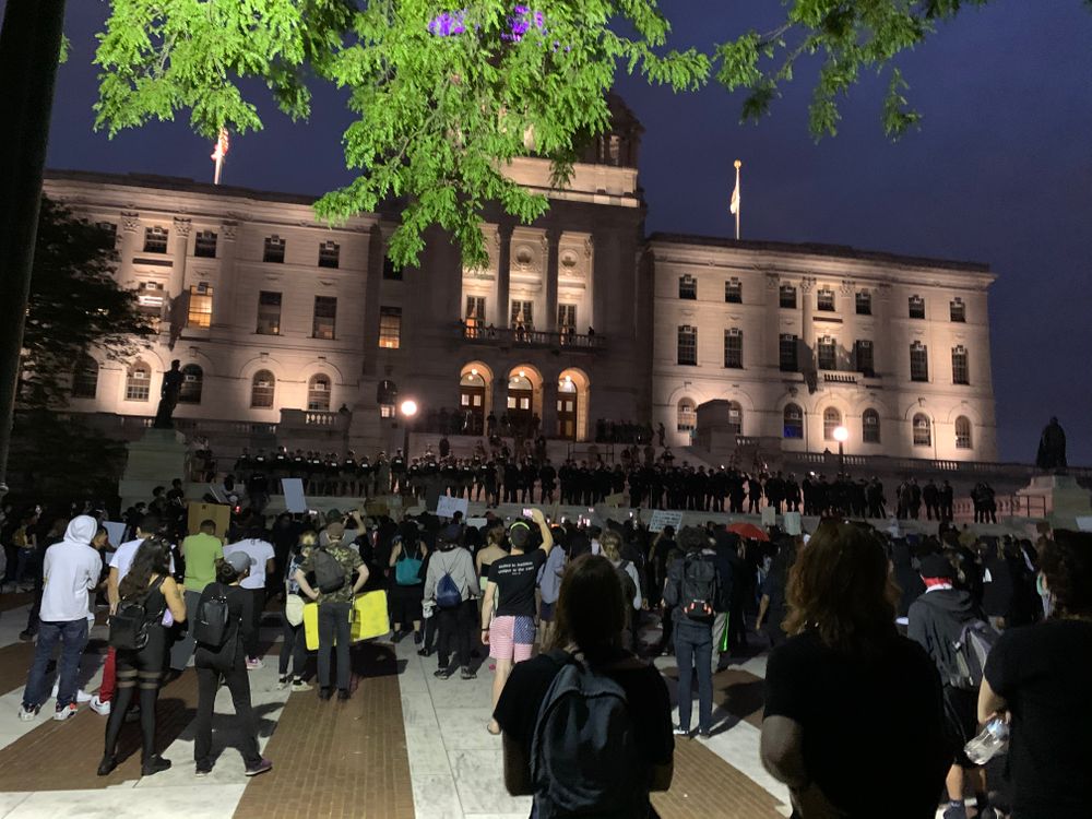 Despite tension, Providence protesters disperse peacefully Friday night