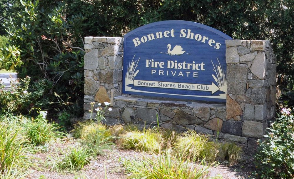A sign at the entrance of the Bonnet Shores Fire District in Narragansett. 